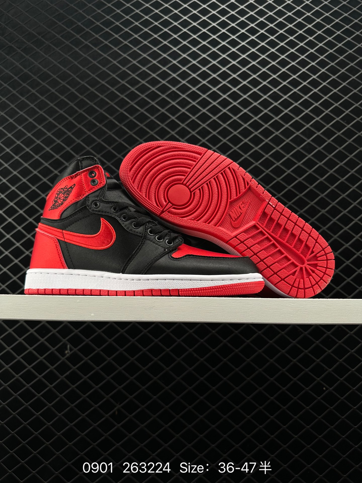 Air Jordan 1 Retro High OG ” Satin Bred “